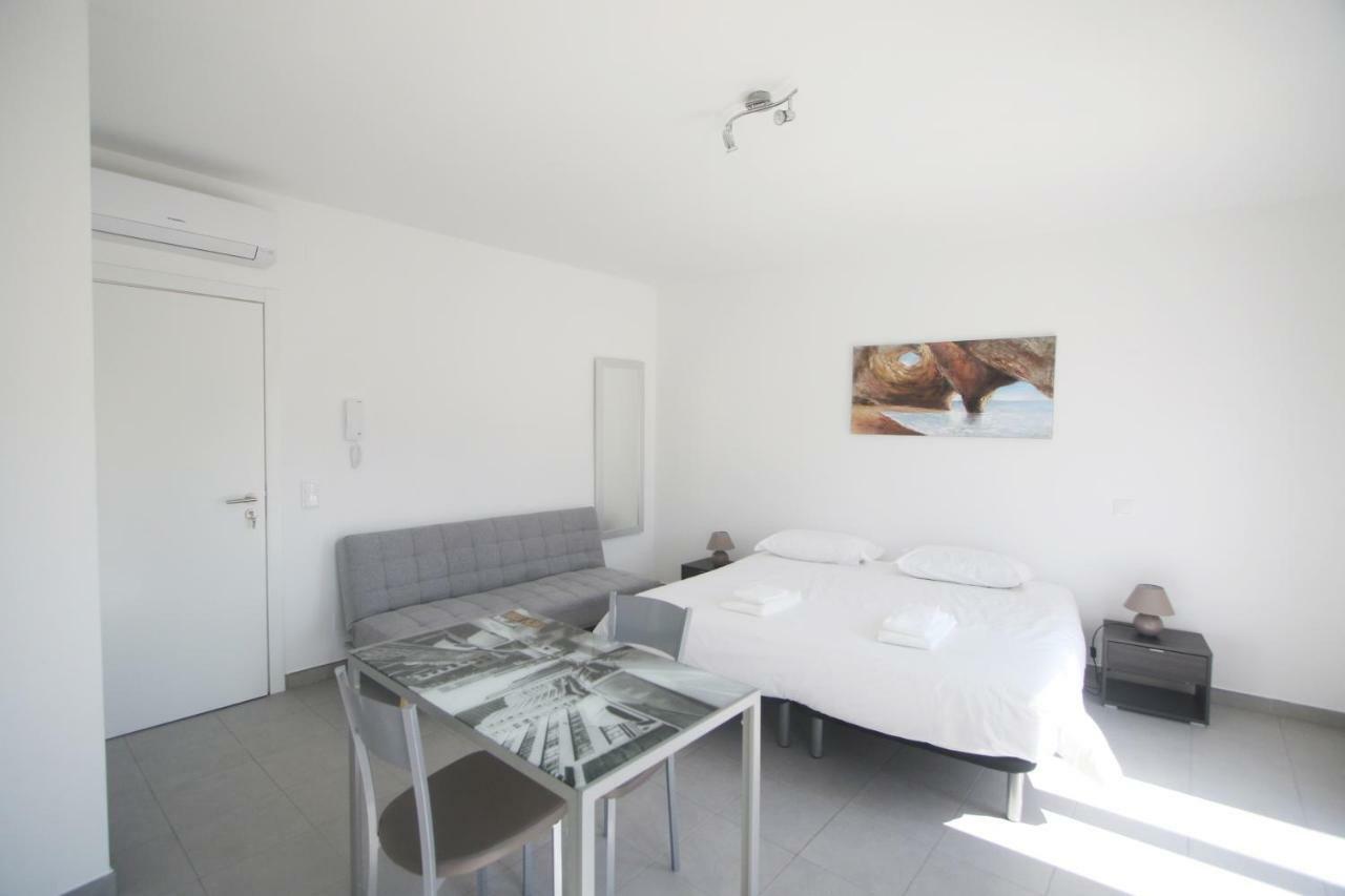 Lovely Swan 3* Lagos